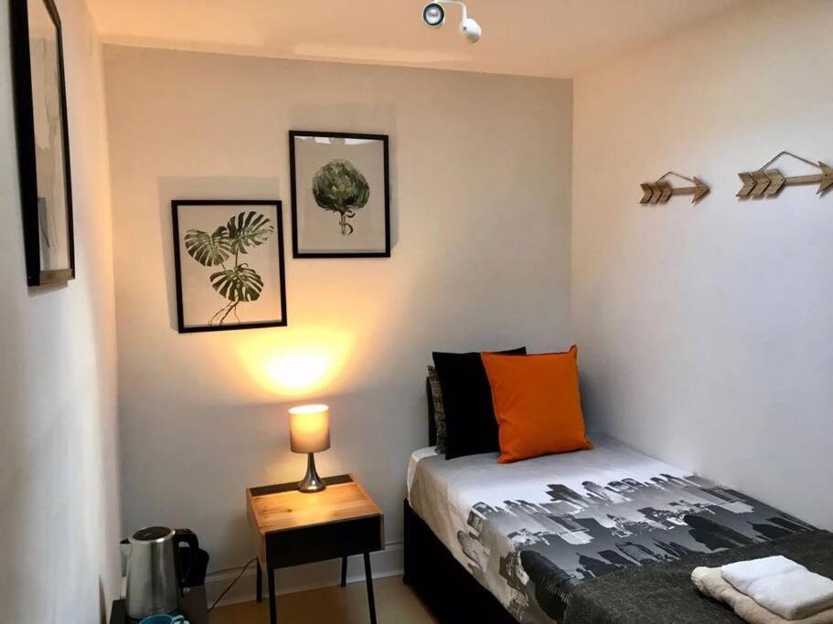 The Kingsview Townhouse - Boutique Hostel Эдинбург Экстерьер фото