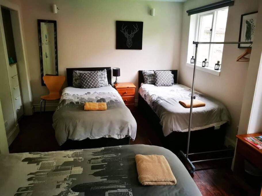 The Kingsview Townhouse - Boutique Hostel Эдинбург Экстерьер фото