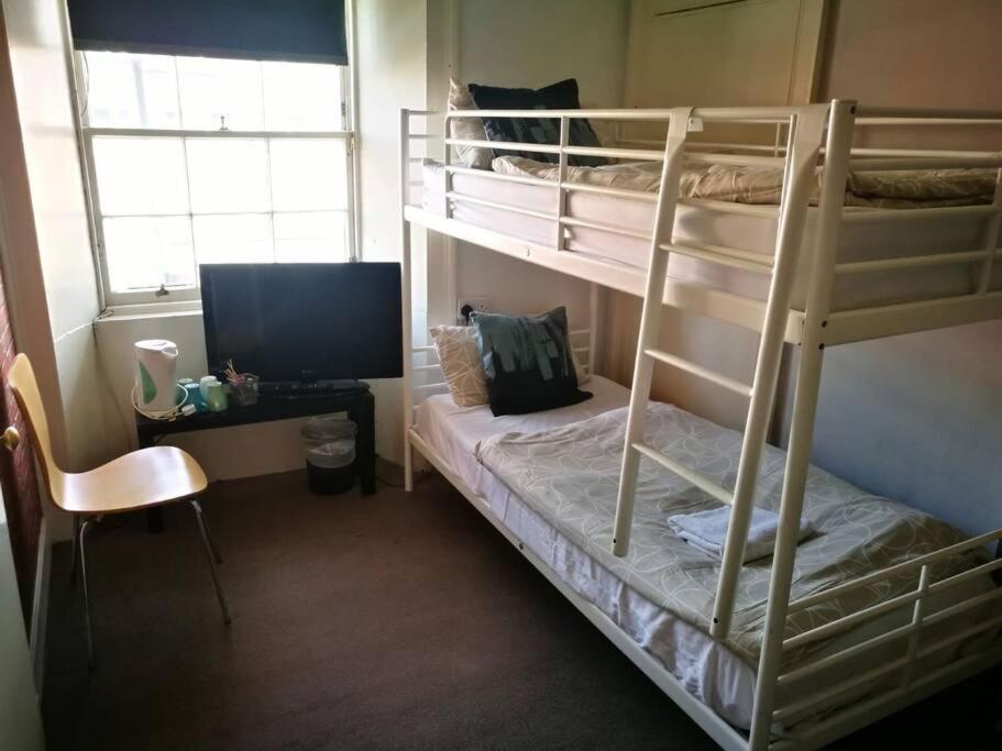The Kingsview Townhouse - Boutique Hostel Эдинбург Экстерьер фото