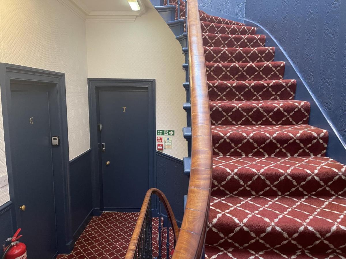 The Kingsview Townhouse - Boutique Hostel Эдинбург Экстерьер фото
