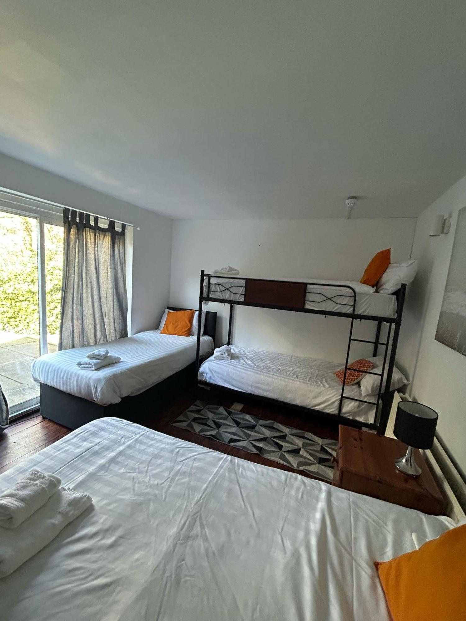 The Kingsview Townhouse - Boutique Hostel Эдинбург Экстерьер фото